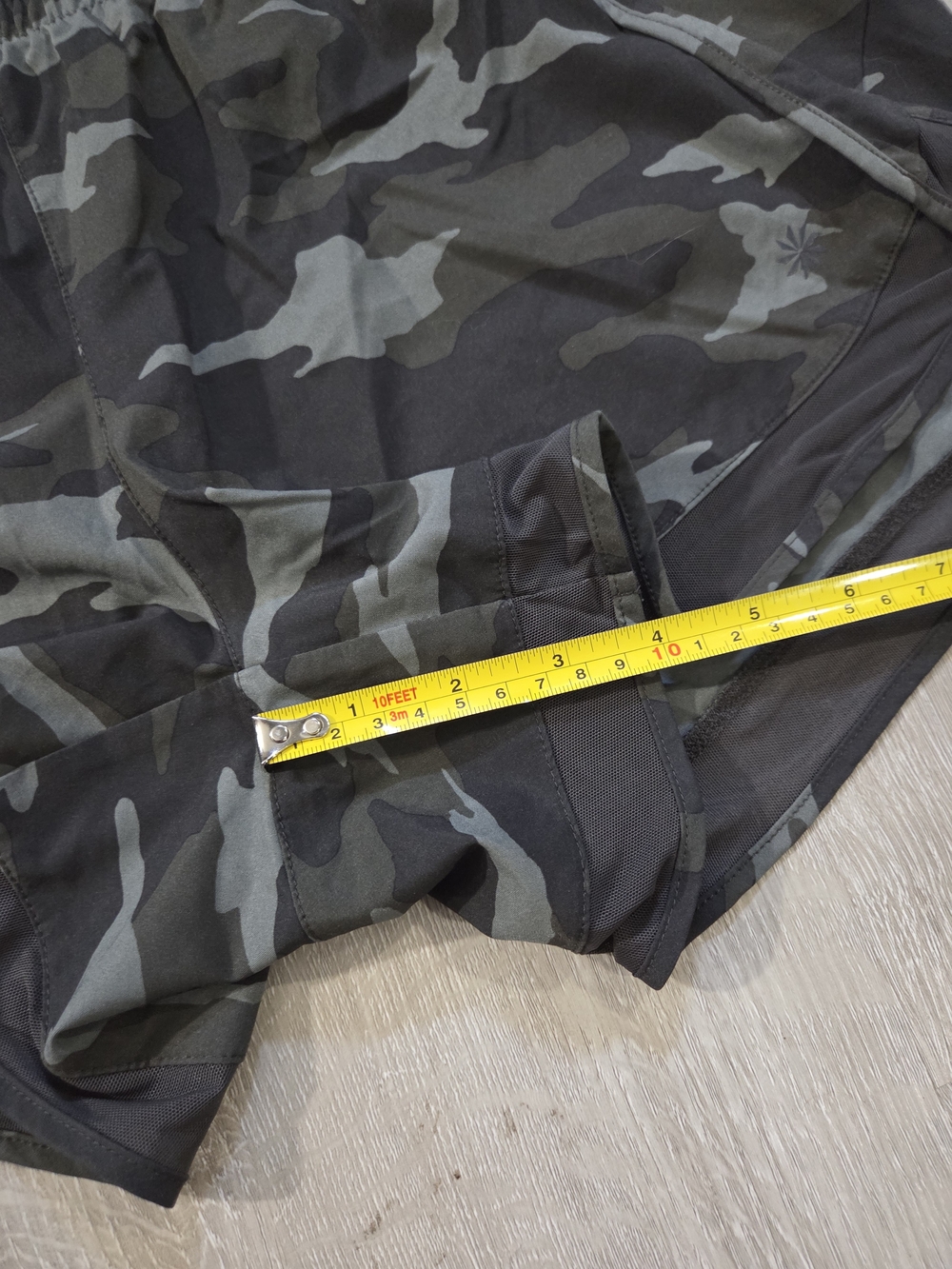 Athleta Printed Mesh Racer Run Short (4" Inseam) - Picture 10 of 10